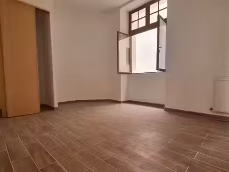 location appartement 2 pièces à la réole (33190)  490 €