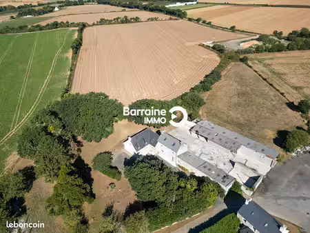 propriété 8 pièces 232 m²