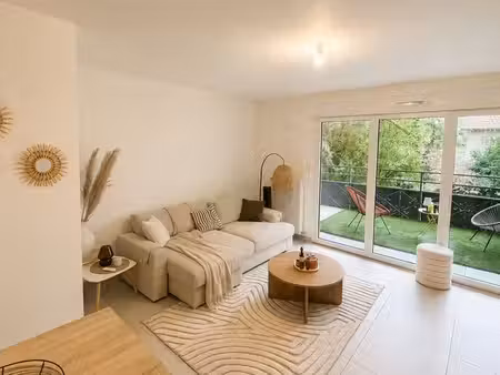 t3 neuf 68 m² avec parking et balcon — dpe c — bourg-en-bresse centre