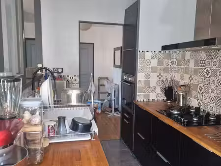 location appartement dans maison de village