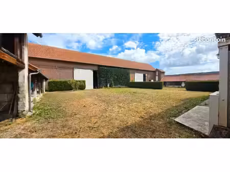propriété 3 pièces 91 m²