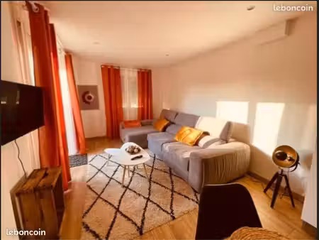 t2 entierement meublé sur martigues avec exterieur