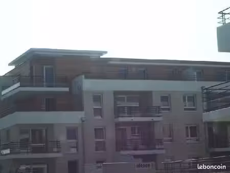 a louer superbe attique 2 pièces avec garage en sous sol  terrasse 23m2 balcon 13m2 strasb