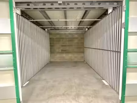 garage 10 m² maurepas