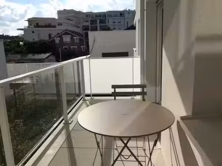 location meublée appartement 1 pièce 25 m² à romainville (93230)  650 €