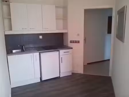 location appartement 2 pièces 33 m² à strasbourg (67000)  632 €