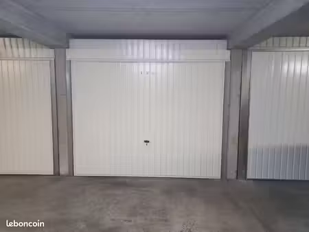 loue garage boxé secteur joliette