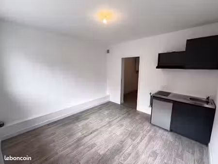 studio 1 pièce 23 m²