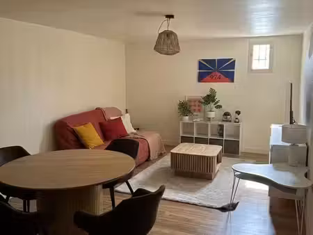 t2 meublé 70m² - carcassonne centre (quartier gambetta) - libre 15/09