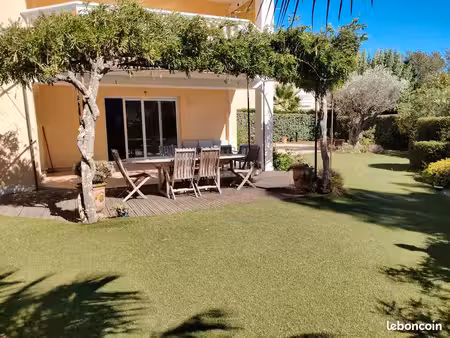 location f3 avec jardin