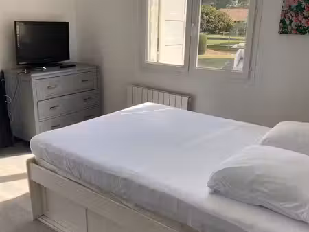 chambre meublée