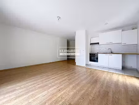 st-sébastien-sur-loire - appartement 3 pièces - parking - balcon