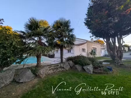 maison 130 m² avec studio indépendant  piscine et terrain de 1000 m²