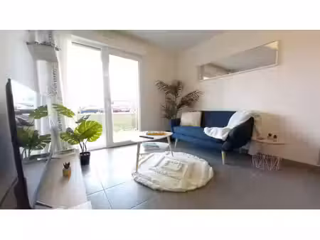 charmant t2 meublé artigues-près-bordeaux avec terrasse