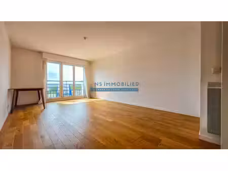 appartement f3 70m2 + cave + 2 parkings