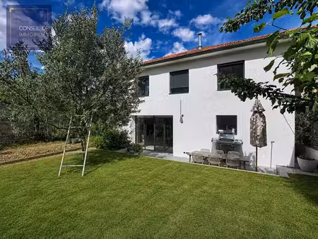 maison saint genis laval 5 pièces 133 m2 - 526 m2 terrain -