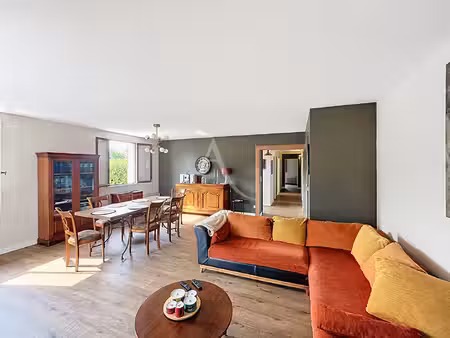 jolie maison spacieuse  4 chambres  centre prayssac