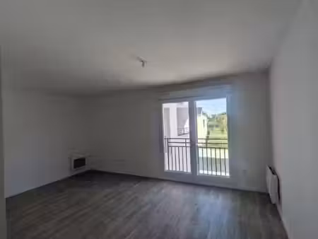 location appartement 1 pièce 31 m² à melun (77000)  500 €