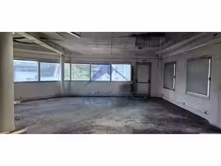 location bureaux 143m² à 448m²