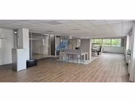 location bureaux 150m² à 192m²