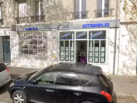 location commerce 80m²