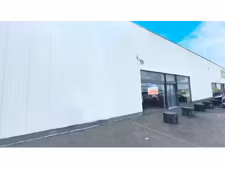 location commerce limoges 87000 839m²