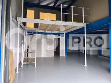 location local d’activités villenoy 77124 210m²