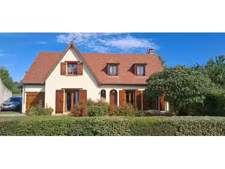 vente maison 8 pièces 180 m² chambry (02000)