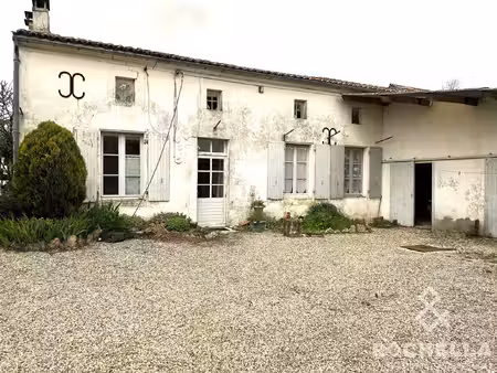 ensemble de deux maison a renover