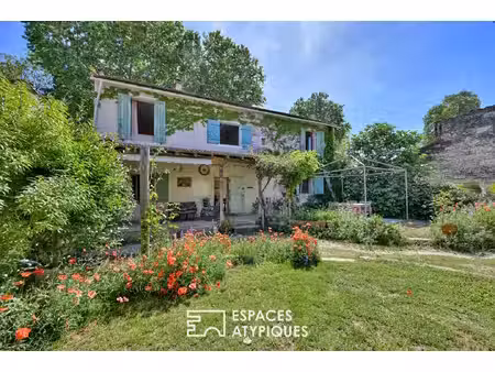 maison de charme et grange à réhabiliter en petite camargue