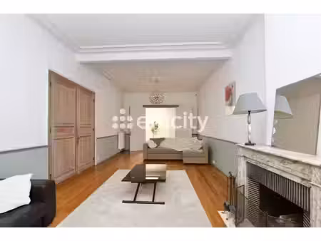maison 7 pièces - 230 m²