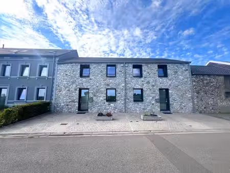 spacieuse maison 3 chambres  terrasse  jardin et 2 parkings