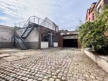 entrepôt 250 m² avec portail électrique à uccle