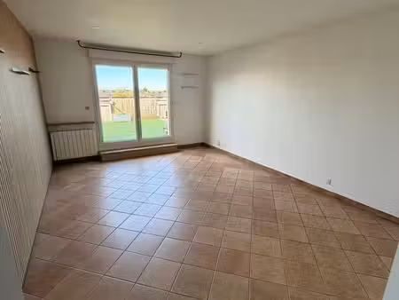 appartement f3 à louer - 3 pièces - 66 09 m2 - villeparisis - 77 - ile-de-france
