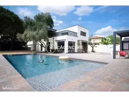 villa 6 pièces 186 m²