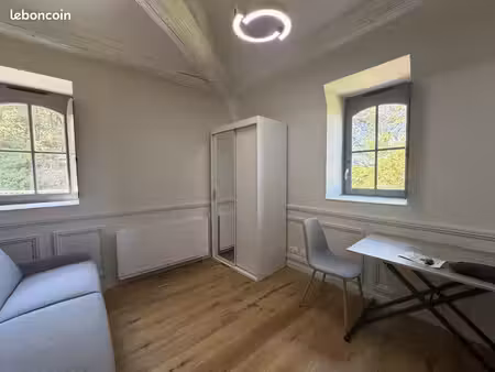 studio 1 pièce 18 m²