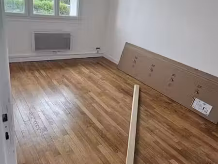 location t2 entièrement rénové 42 m2