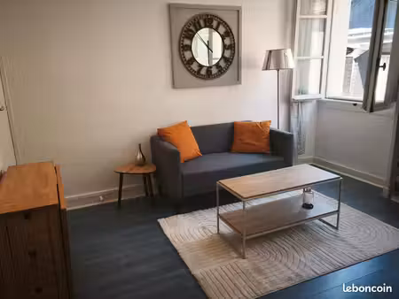 charmant t3 en duplex – hyper-centre de nantes (quartier bouffay)