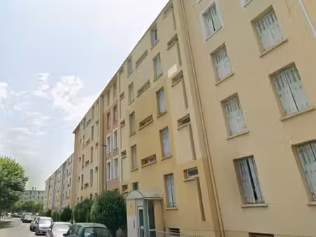 appartement 4 pièces 65 m²