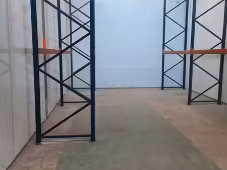 box de stockage de 50m²