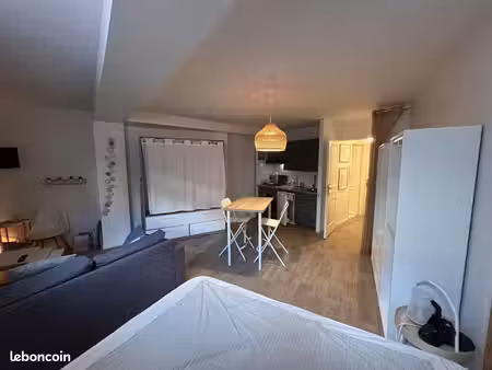 studio 1 pièce 34 m²