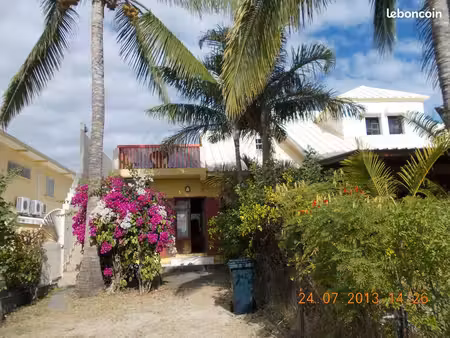 bungalow type t2 tout meublé saline les bains