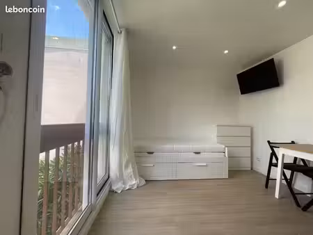 studio 1 pièce 18 m²