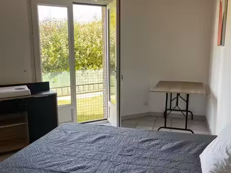 chambre indépendante à louer dans villa