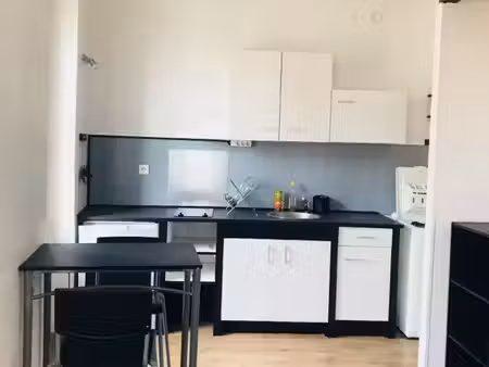 studio meublé 18m2 avec mezzanine 13013