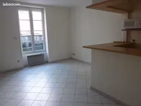 studio 23 m2 poitiers centre 410