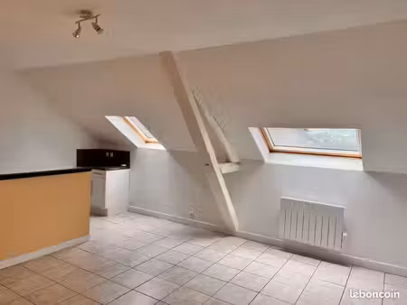 a louer t2 - 33m2 - centre ville de sable sur sarthe