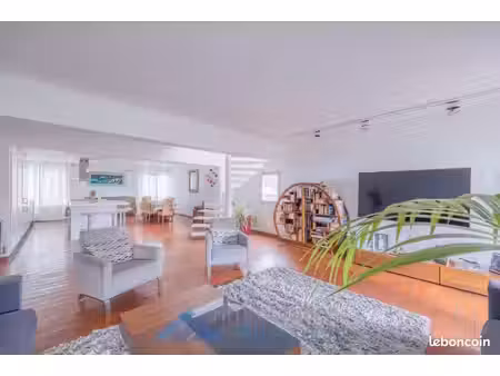 duplex 6 pièces 156 m²