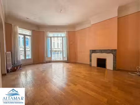 quartier paradis — appartement t4 de 105 m² avec cave  chambre de bonne et garage