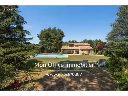 maison 7 pièces 186 m²